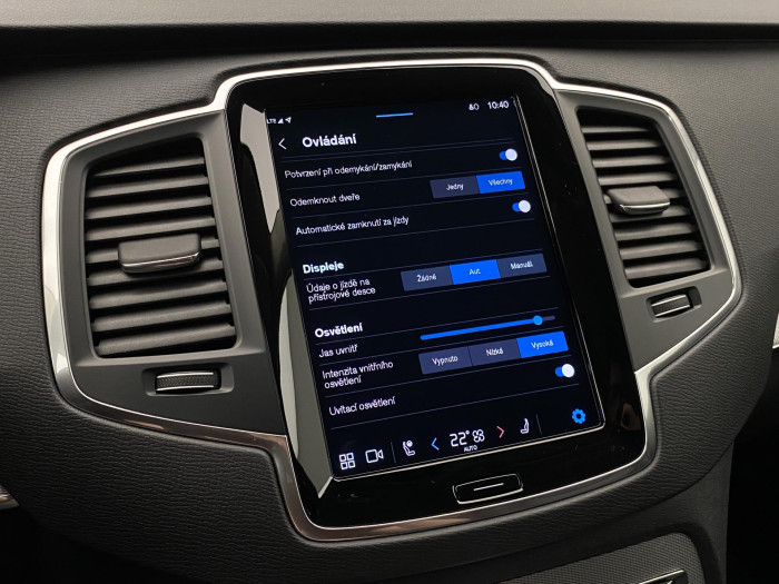 Volvo XC90 T8 AWD RECHARGE CORE 7míst