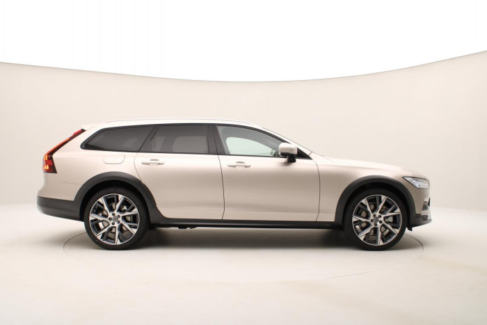 Volvo V90 B4 AWD CROSS COUNTRY ULTIMATE