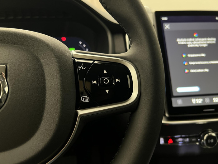 Volvo XC90 T8 AWD RECHARGE DARK PLUS AUT