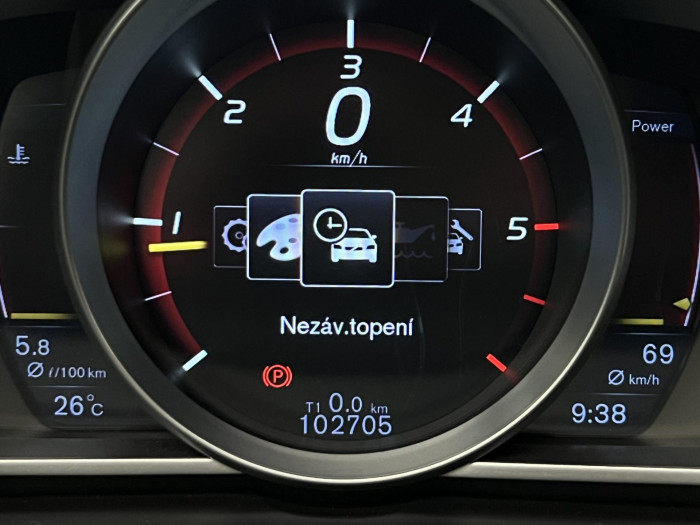 Volvo V40 CC D3 MOMENTUM 2.0 d CC CC Momentum