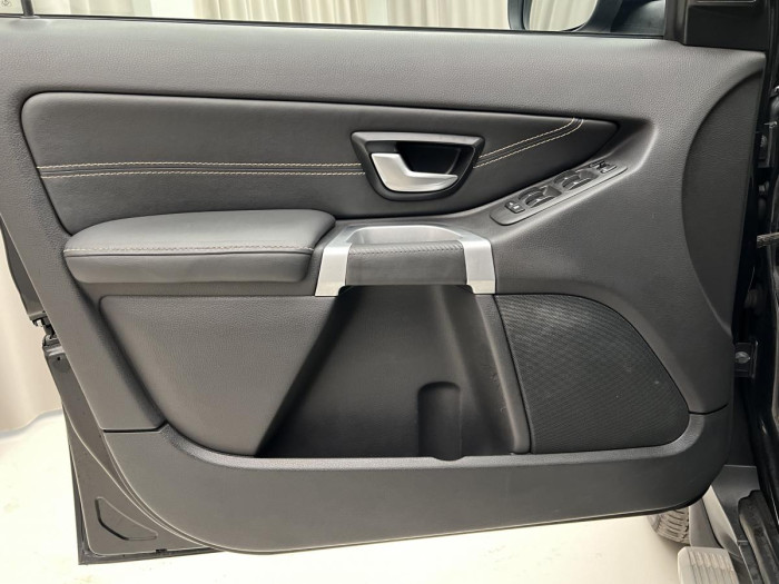 Volvo XC90 D5 AWD EXECUTIVE 7MÍSTNÁ AUT 2.4 d Executive