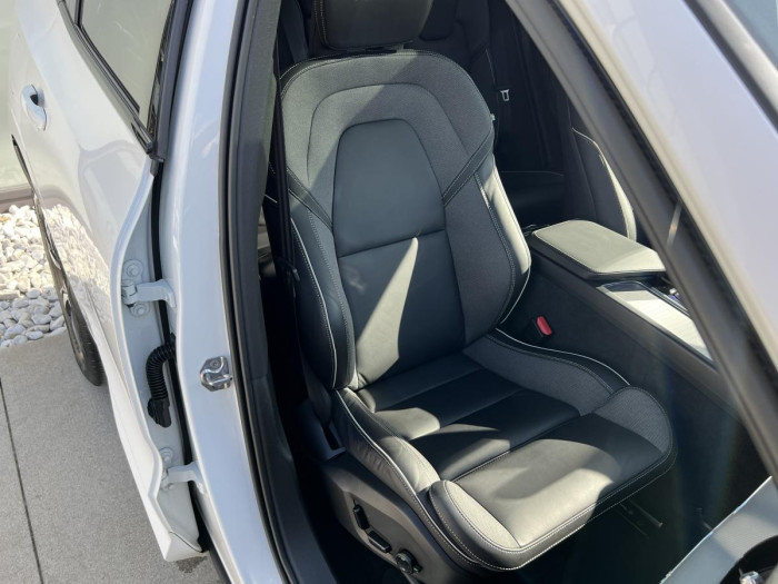 Volvo XC60 B5 AWD R-DESIGN Aut 1.maj.