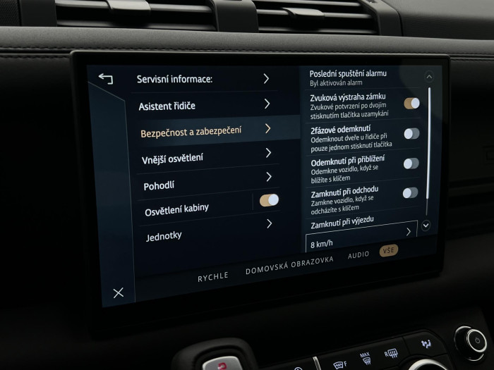 Land Rover Defender 110 D300 X-DYNAMIC SE AWD Aut 3.0 d Dynamic SE