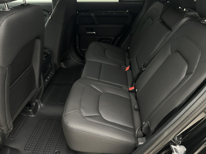 Land Rover Defender 110 D200 S AWD AUT 3.0 d