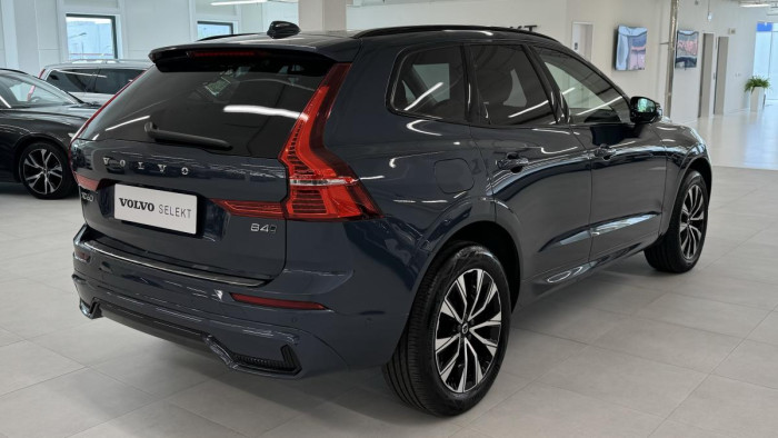 Volvo XC60 B4 AWD DARK PLUS REZERVACE 2.0 Plus