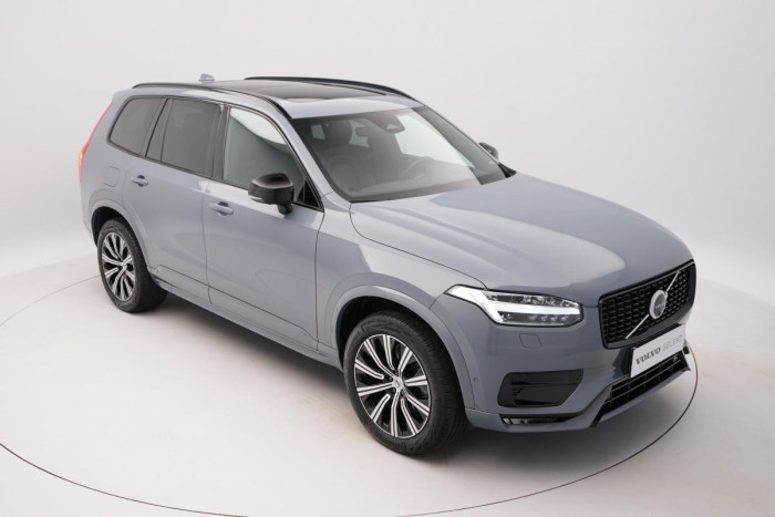 Volvo XC90 B5 AWD ULTIMATE DARK 7M 1.maj.