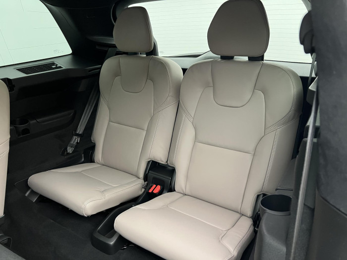 Volvo XC90 B5 AWD DARK ULTRA AUT