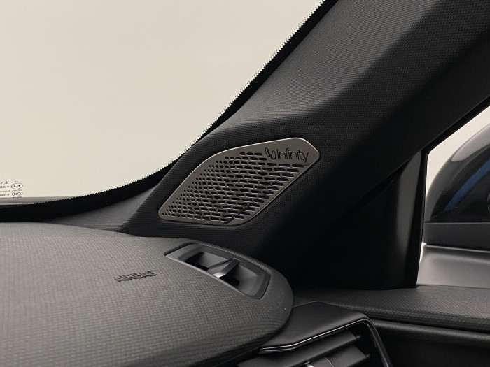 Lynk & Co 01 PHEV DCT AUT 1.maj