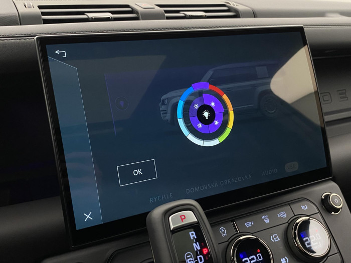 Land Rover Defender OCTA BLACK P635