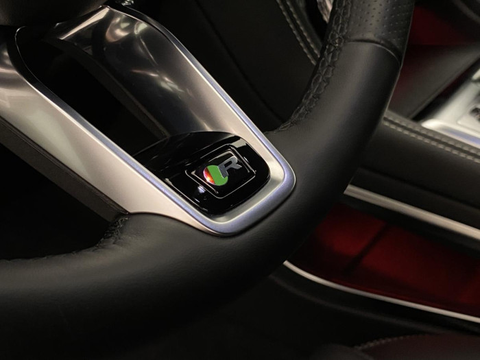 Jaguar F-Pace D200 R-DYNAMIC SE AWD AUT 2.0 d Dynamic SE