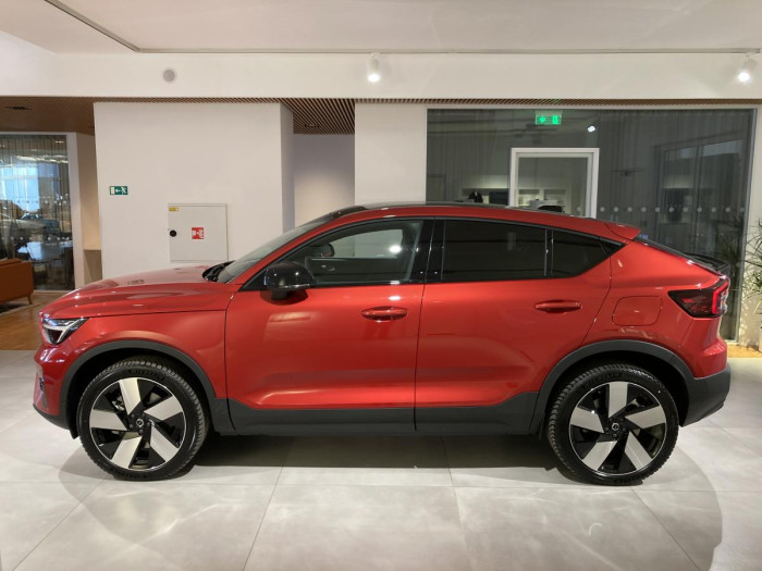 Volvo C40 PURE ELECTRIC RECHARGE AUT AWD