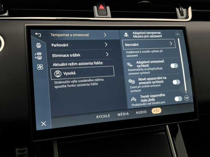 Land Rover Range Rover Evoque D200 DYNAMIC SE AWD Aut 2.0 d Dynamic SE