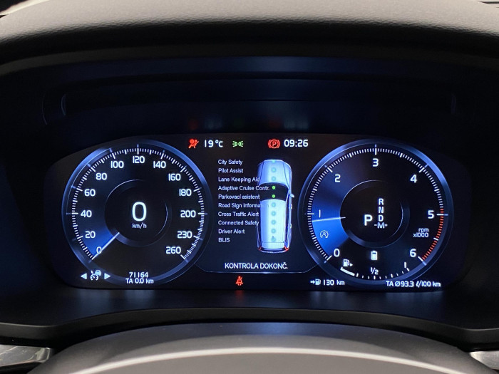 Volvo V60 CC B4 AWD MOMENTUM AUT 2.0 CC CC Momentum