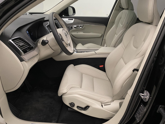 Volvo XC90 T8 AWD DARK ULTRA AUT CZ 1.maj