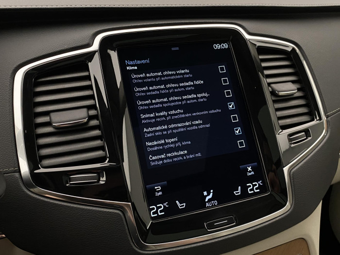 Volvo XC90 B6 AWD INSCRIPTION REZERVACE