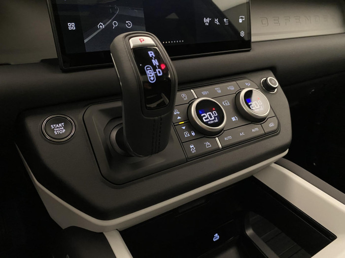 Land Rover Defender 110 D200 S AWD AUT 3.0 d