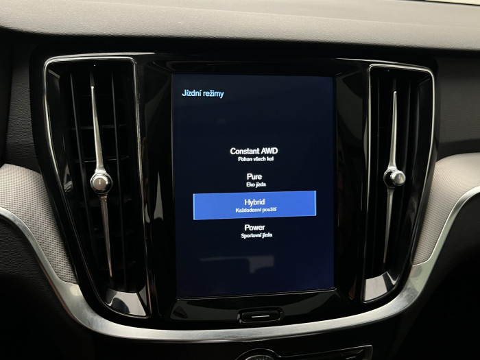 Volvo V60 T8 AWD RECHARGE INSCRIPTION