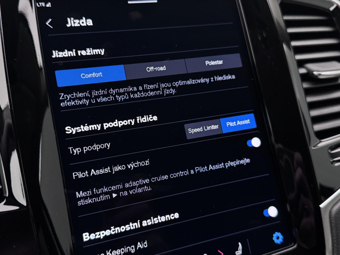 Volvo XC90 B5 AWD PLUS BRIGHT CZ 1.maj