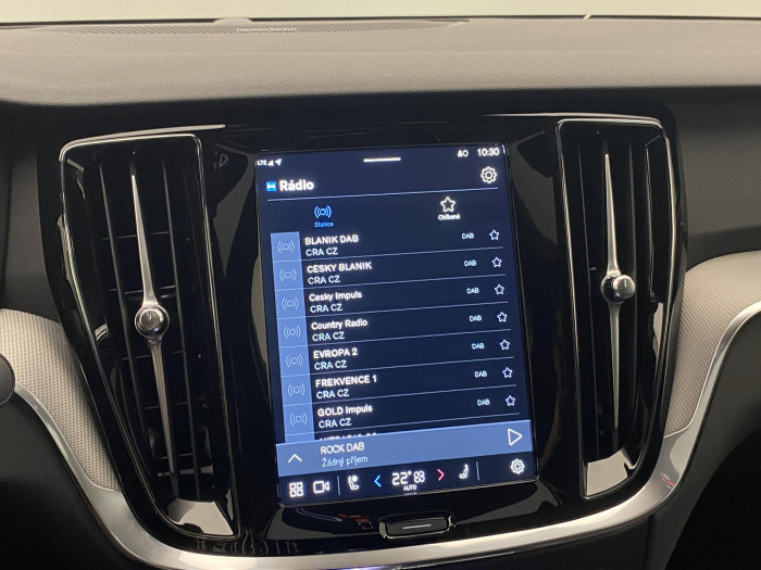 Volvo S60 T6 AWD PLUS DARK REZERVACE