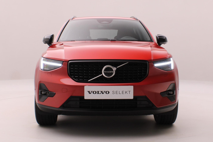 Volvo XC40 B3 DARK PLUS AUT CZ