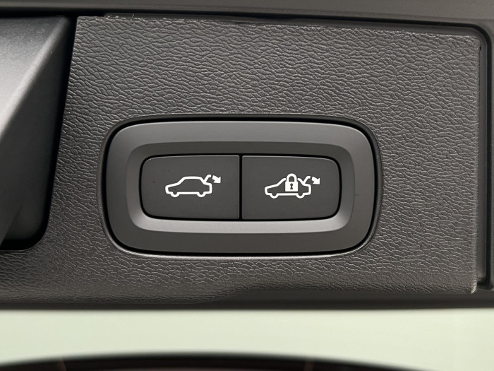 Volvo XC60 T6 AWD AUT RECHARGE DARK PLUS
