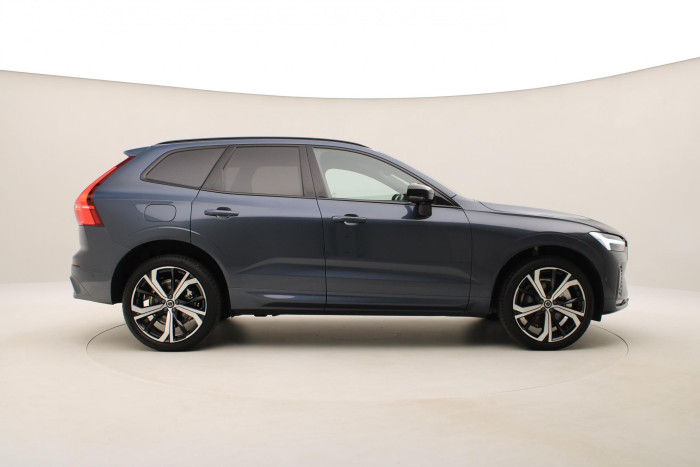 Volvo XC60 B5 AWD ULTIMATE DARK AUT 1.maj