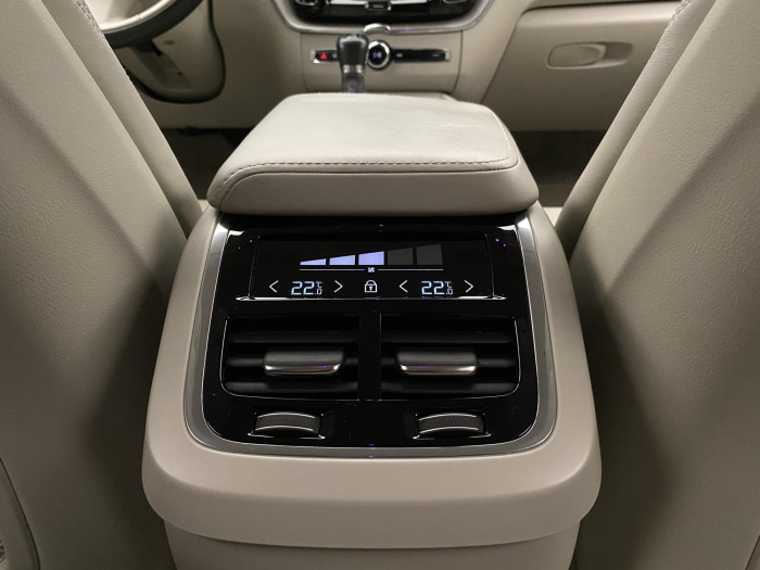 Volvo XC60 D4 AWD INSCRIPTION AUT 2.0 d