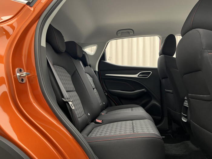 MG ZS 1.5 ESSENTIAL PLUS CZ
