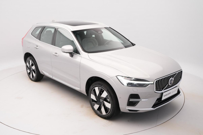 Volvo XC60 RECHARGE T8 AWD ULTIMATE 1.maj