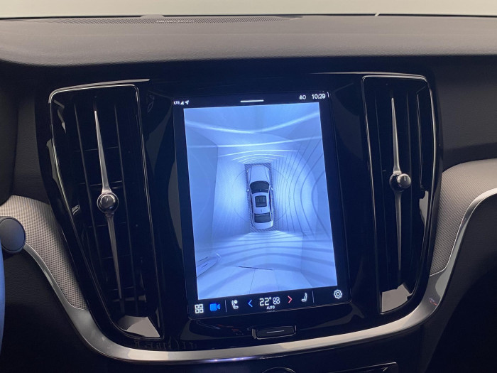 Volvo S60 T6 AWD PLUS DARK REZERVACE