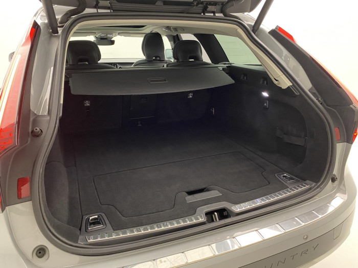 Volvo V90 CC B4 AWD ULTIMATE AUT CZ 2.0 CC CC