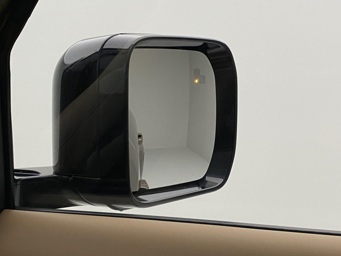 Land Rover Defender 110 D300 X AWD REZERVACE 3.0 d