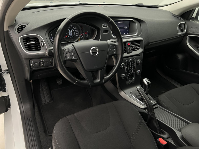 Volvo V40 D2 NAVIGACE 2.0 d