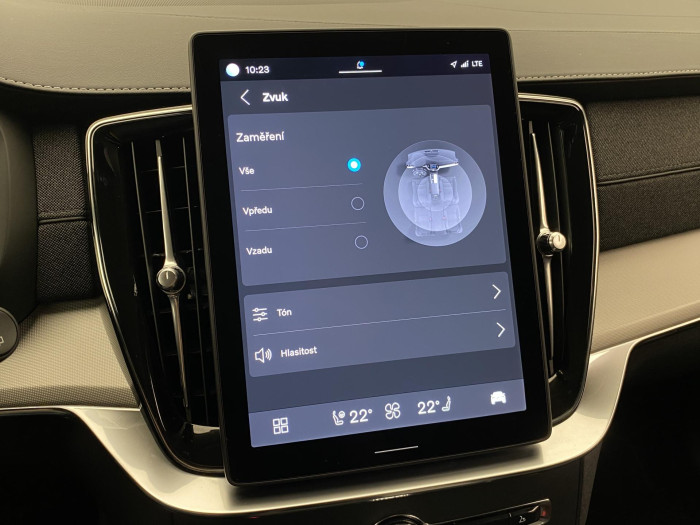 Volvo XC90 T8 AWD RECHARGE CORE AUT CZ 7m