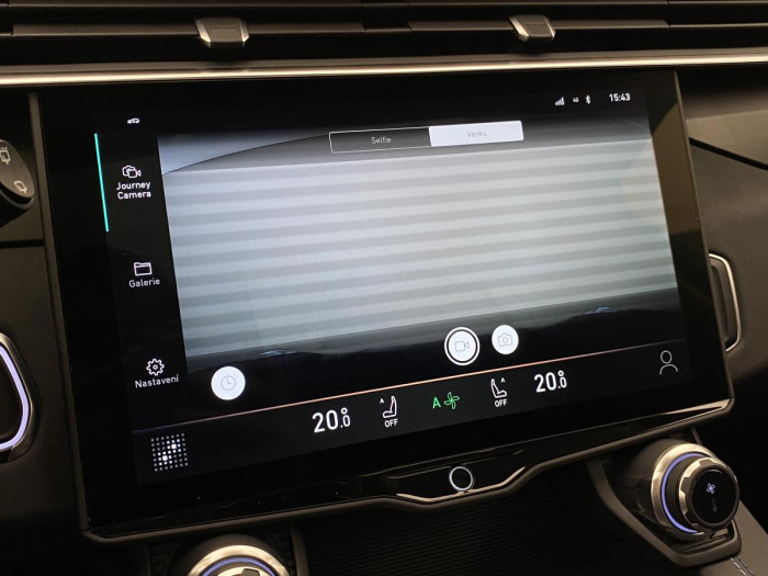 Lynk & Co 01 PHEV DCT AUT 1.maj. REZERVACE