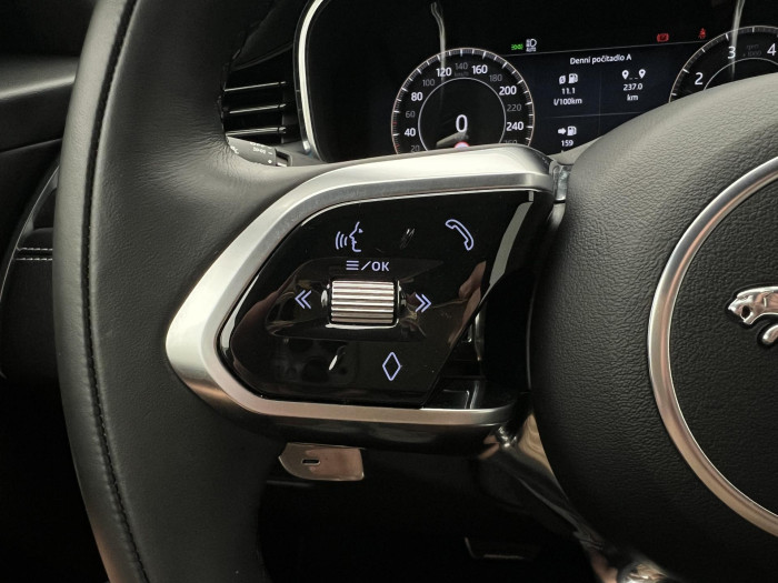 Jaguar F-Pace 250 AWD HSE AUT 1.maj.