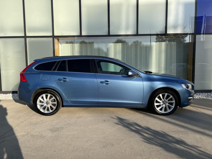 Volvo V60 D4 NEZ.TOPENÍ Aut 2.0 d