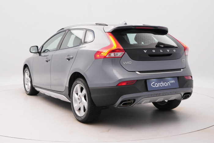 Volvo V40 CC D3 MOMENTUM REZERVACE 2.0 d CC CC Momentum