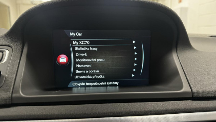 Volvo XC70 D4 AWD BLACK EDITION REZERVACE 2.4 d Edition