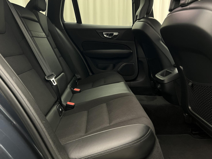Volvo V60 B4 MOMENTUM AUT 2.0 Momentum