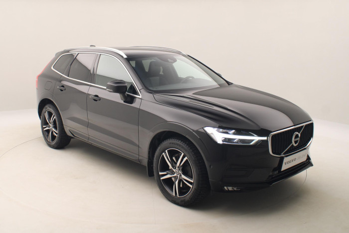 Volvo XC60 T5 AWD MOMENTUM REZERVACE 2.0 Momentum