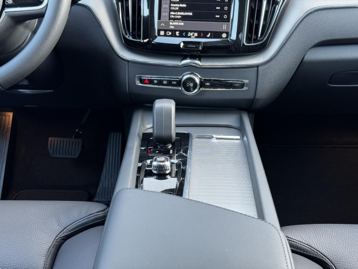 Volvo XC60 B4 AUT DARK PLUS 2.0 Plus