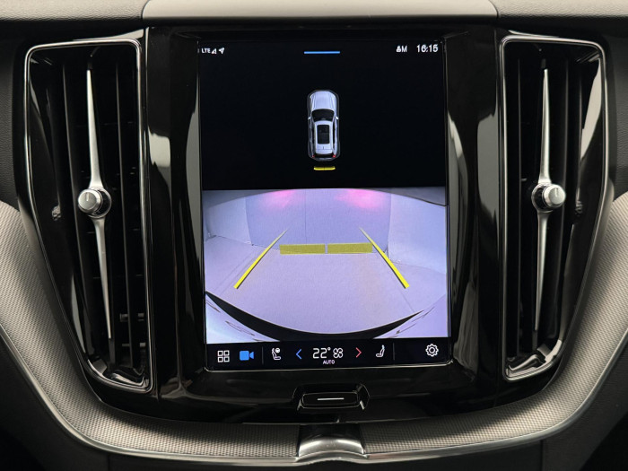 Volvo XC60 B4 AWD PLUS DARK AUT