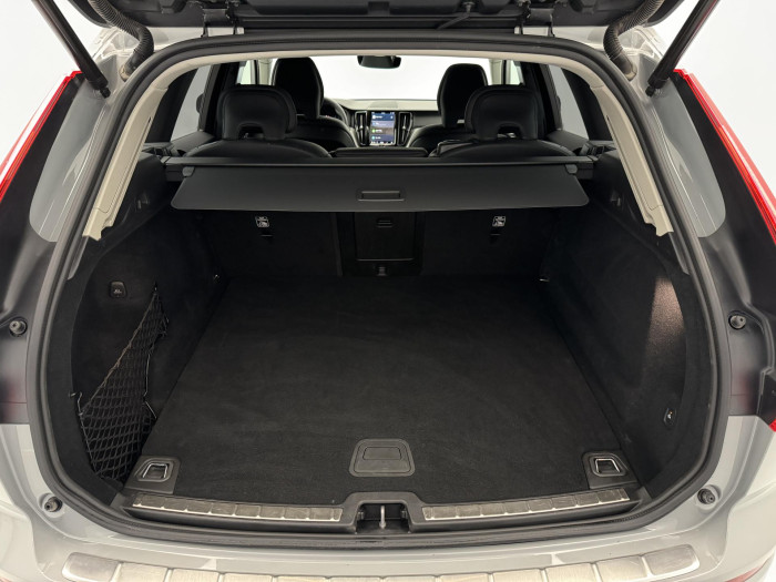 Volvo XC60 B4 AWD PLUS DARK AUT 1. maj