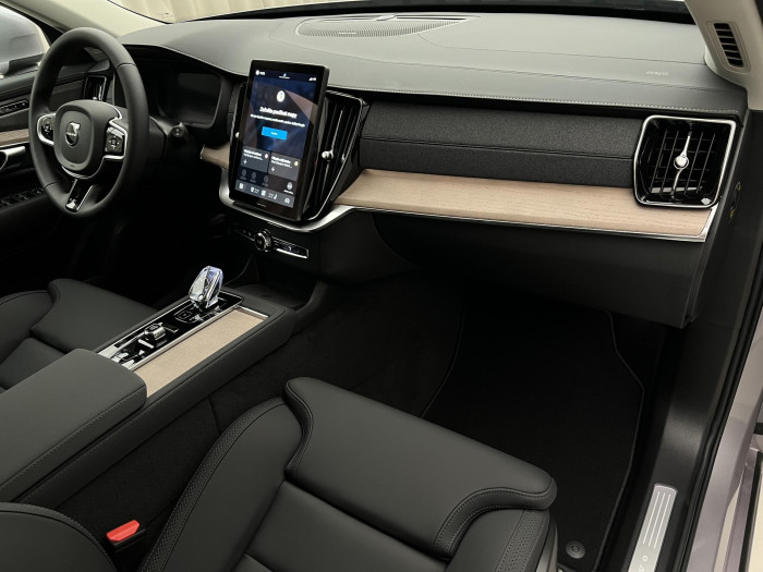 Volvo XC90 T8 AWD RECHARGE BRIGHT PLUS