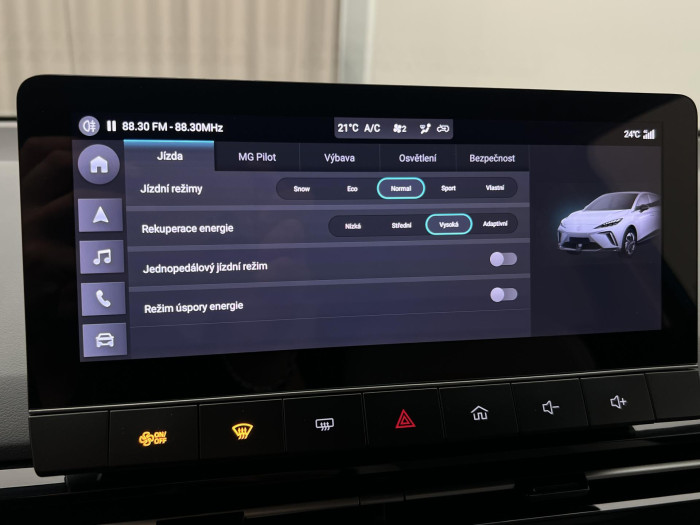 MG MG4 EV EXCLUSIVE 77kWh CZ 1.maj. Exclusive