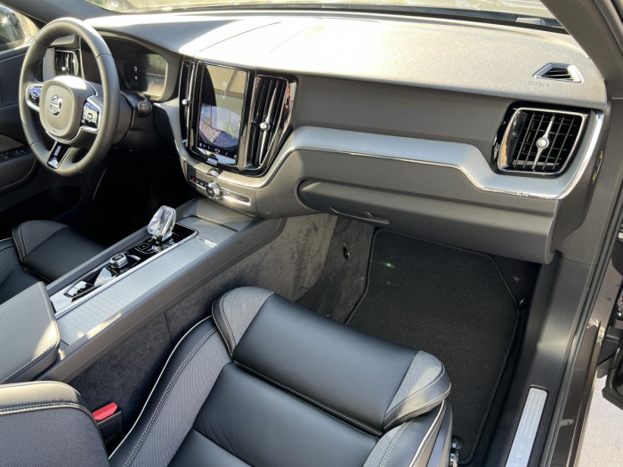 Volvo XC60 B4 DARK PLUS Aut 1.maj. 2.0 Plus