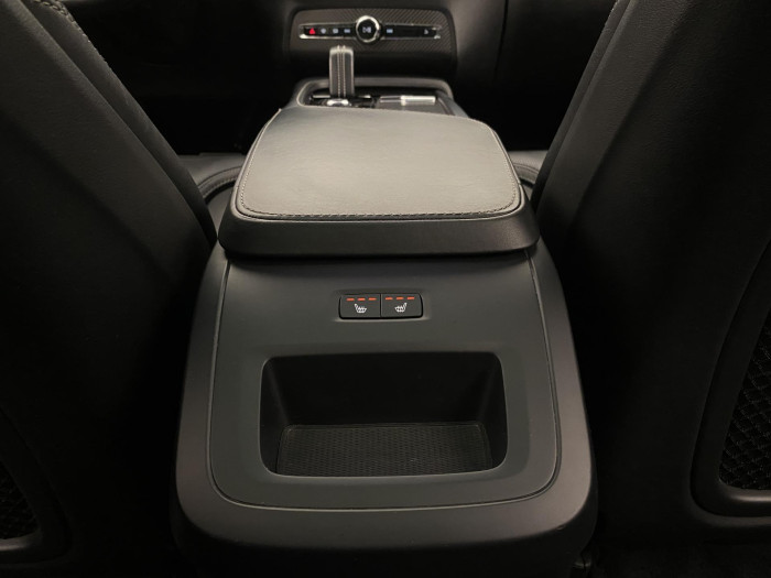 Volvo XC90 B5 AWD AUT R-DESIGN 7míst
