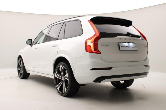 Volvo XC90 B5 AWD R-DESIGN AUT REZERVACE