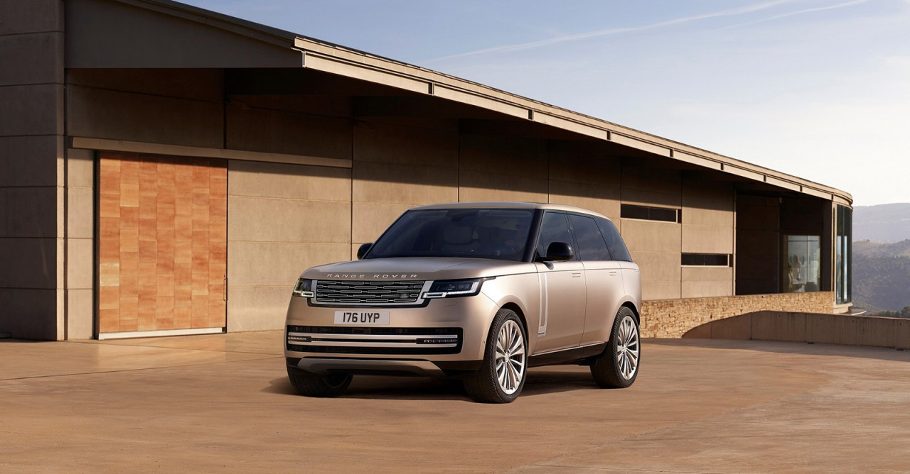 Land Rover nově nabízí pětiletou záruku na všechny nové modely Range Rover, Defender a Discovery